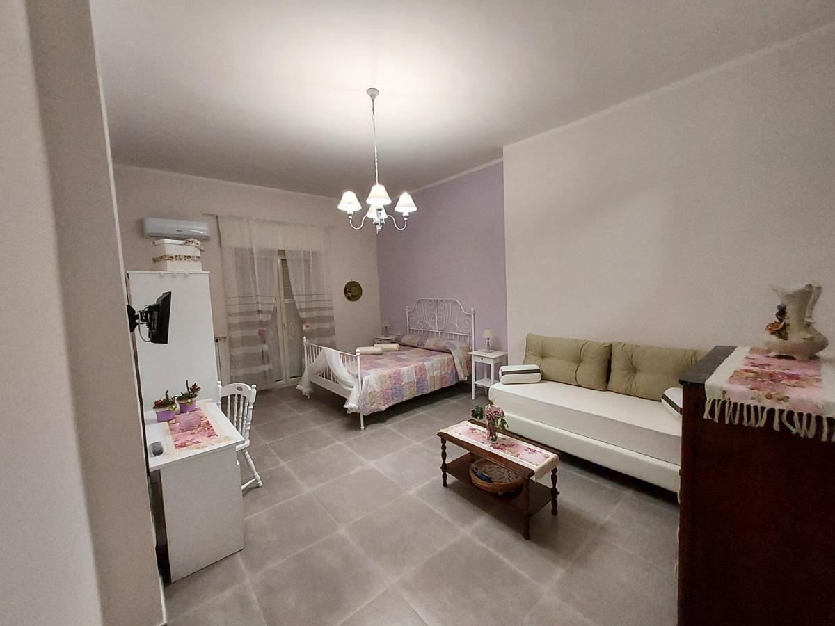 B&B Petra Hercules Torre Annunziata Bagian luar foto