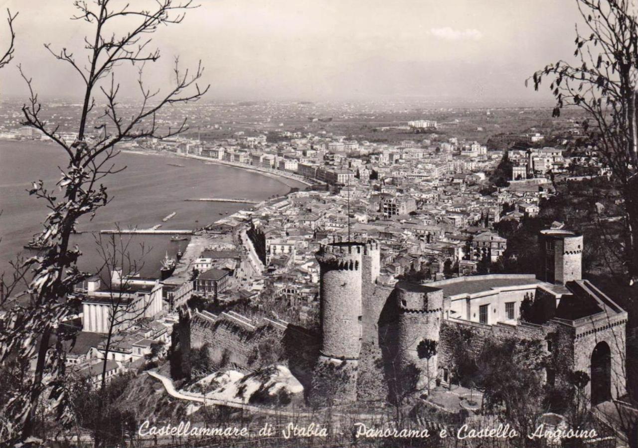 B&B Petra Hercules Torre Annunziata Bagian luar foto