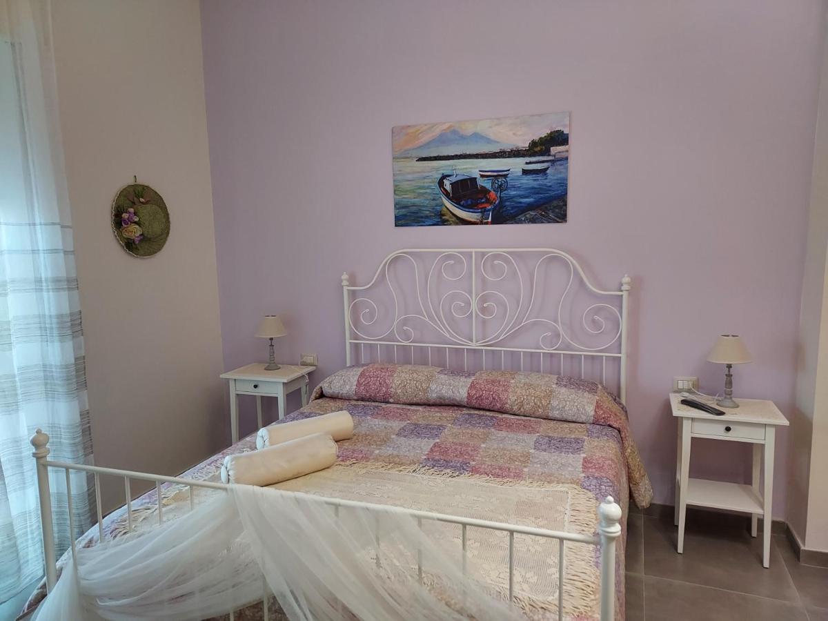 B&B Petra Hercules Torre Annunziata Bagian luar foto