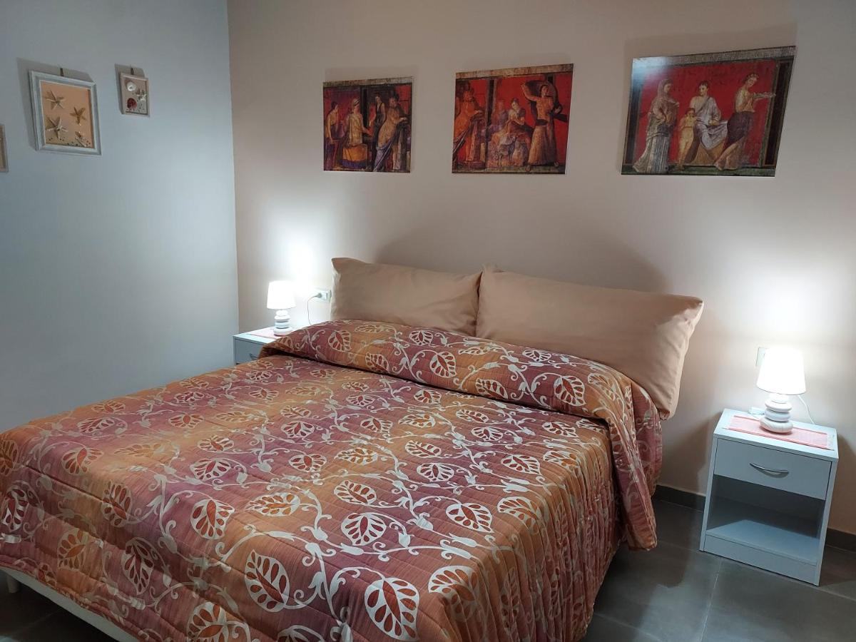 B&B Petra Hercules Torre Annunziata Bagian luar foto