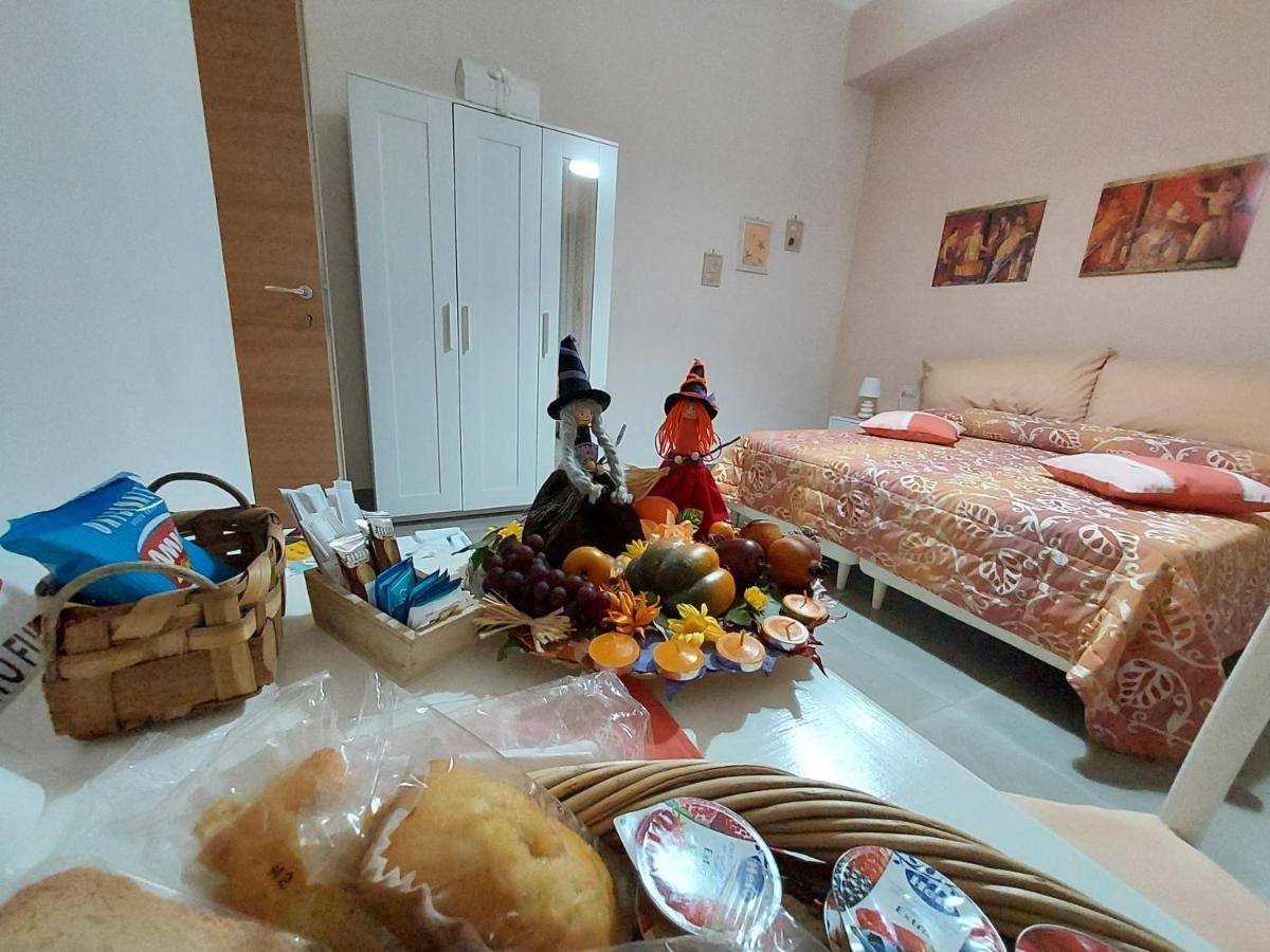 B&B Petra Hercules Torre Annunziata Bagian luar foto
