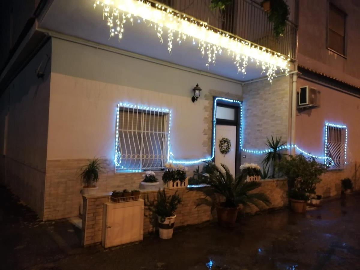 B&B Petra Hercules Torre Annunziata Bagian luar foto