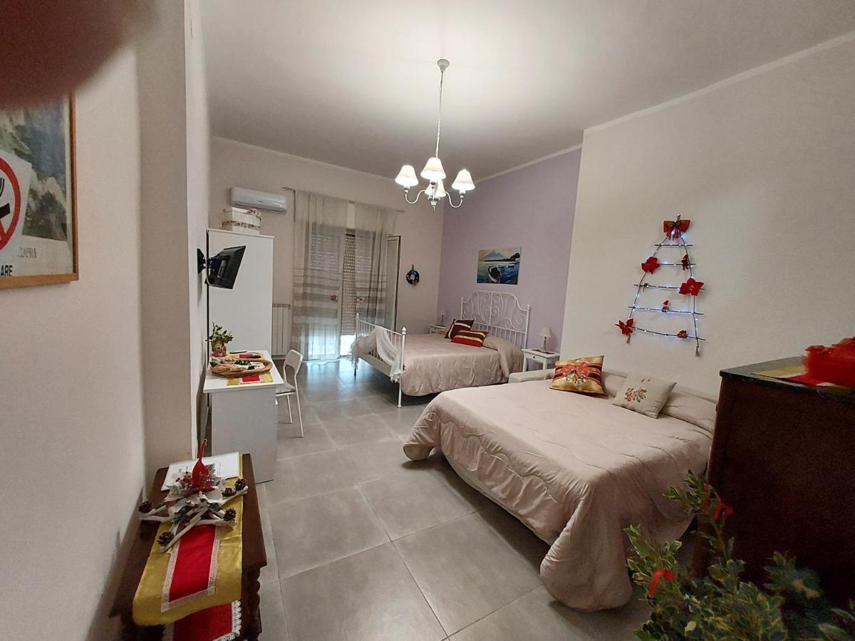 B&B Petra Hercules Torre Annunziata Bagian luar foto