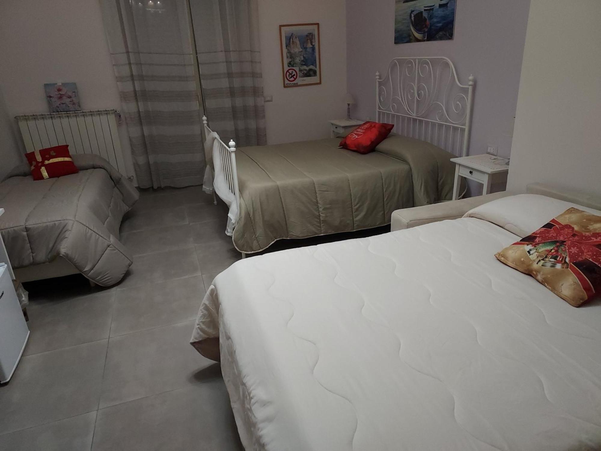 B&B Petra Hercules Torre Annunziata Bagian luar foto
